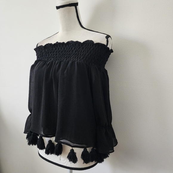 Misa Fontane blouse Off-the-Shoulder 3/4-Sleeve Tassel-Trim Top, Onyx Size Small - Picture 5 of 16